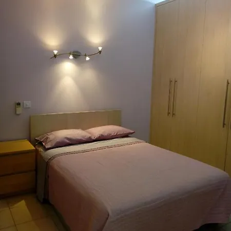 Апартаменты Beautiful 3-bed In Strovolos *