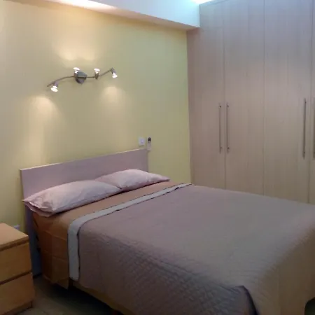 Beautiful 3-bed In Strovolos Апартаменты