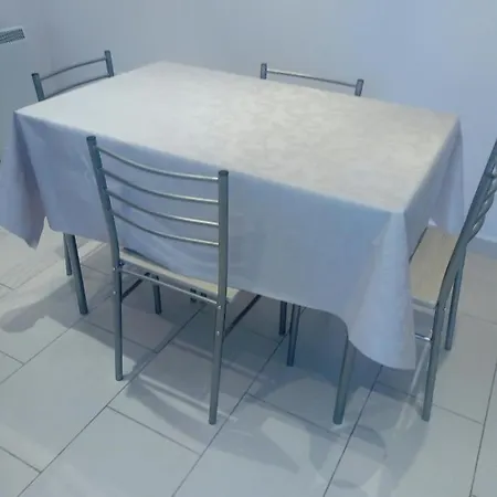 Апартаменты Beautiful 3-bed In Strovolos Никосия